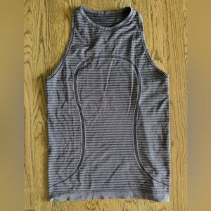 LULULEMON | Size S/M in excellent condition. Purple/gray athleisure.